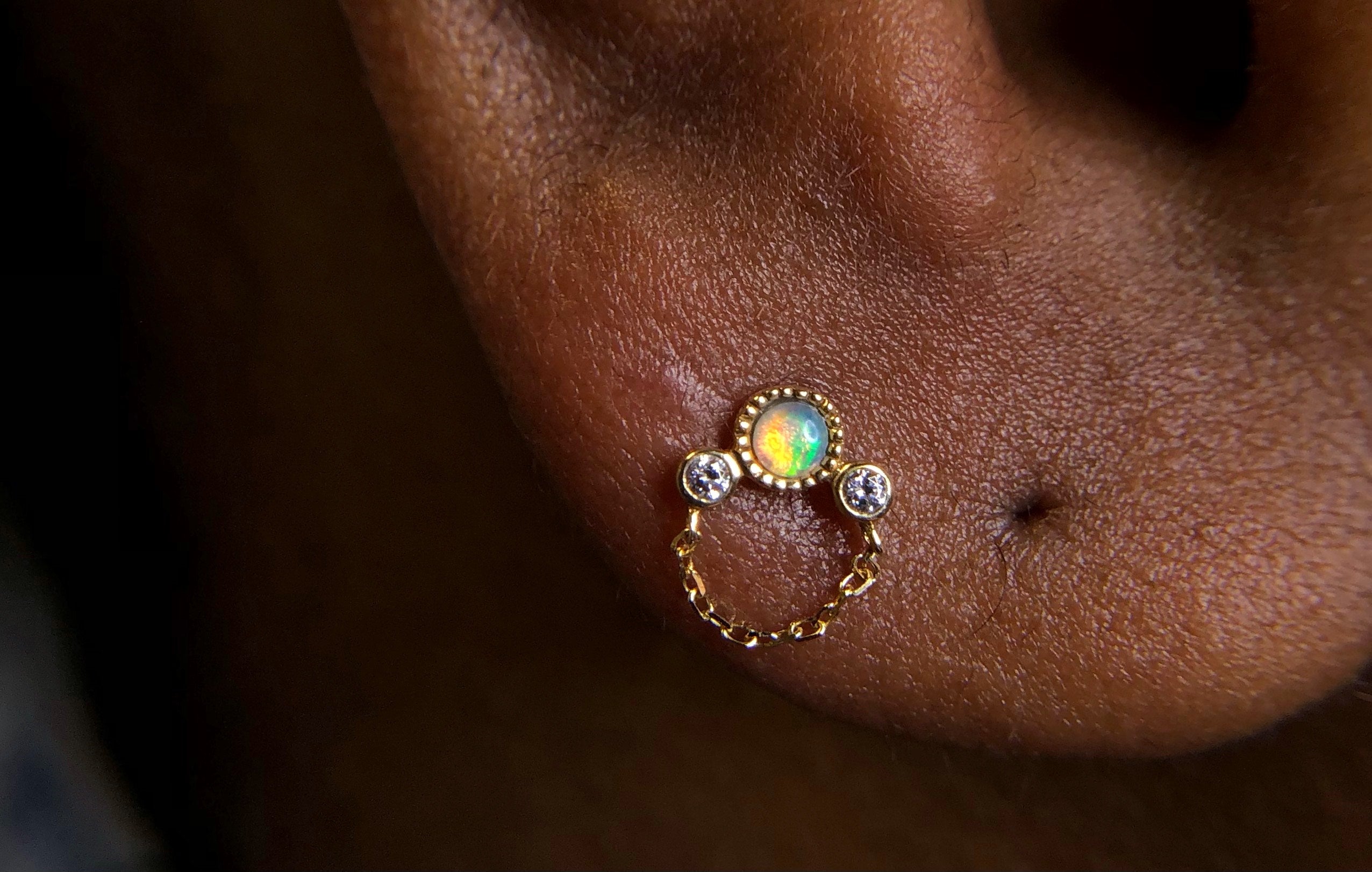 Halston - Genuine Opal + Chain - Threadless End