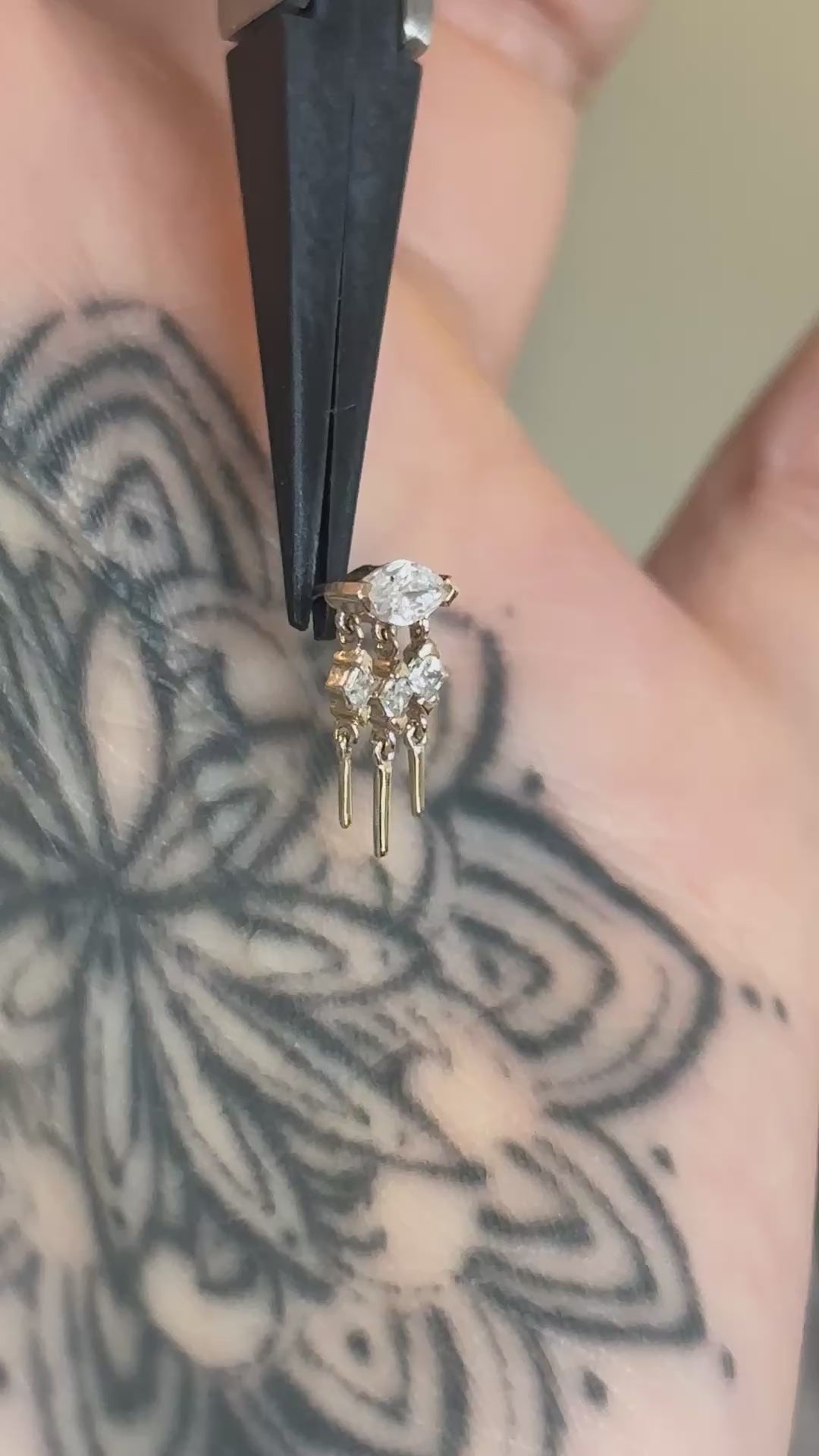 Muse - CZ - Threadless End